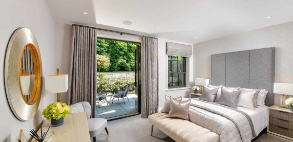 Новая резиденция домов в пригороде Лондона, в зеленом графстве Бакингемшир