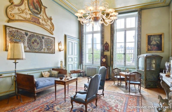 Двуспаленная квартира в Париже в классическом стиле