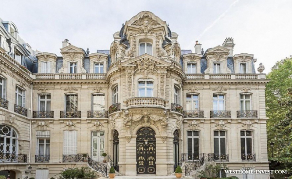 Роскошная четырехспаленная квартира в Париже в имперском стиле