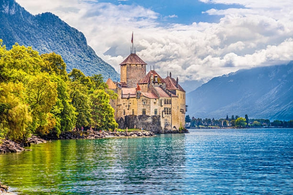 Недвижимость в Швейцарии с видами на Женевское озеро