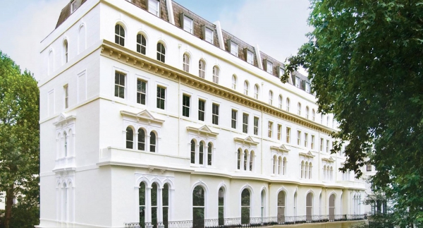  Новые, гармонично оформленные квартиры в центре Лондона, с видами на площадь с садом Кенсингтон-Гарденс