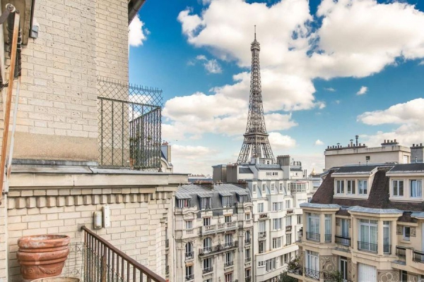 Утонченная квартира в Париже, расположенная в элитном 16 округе